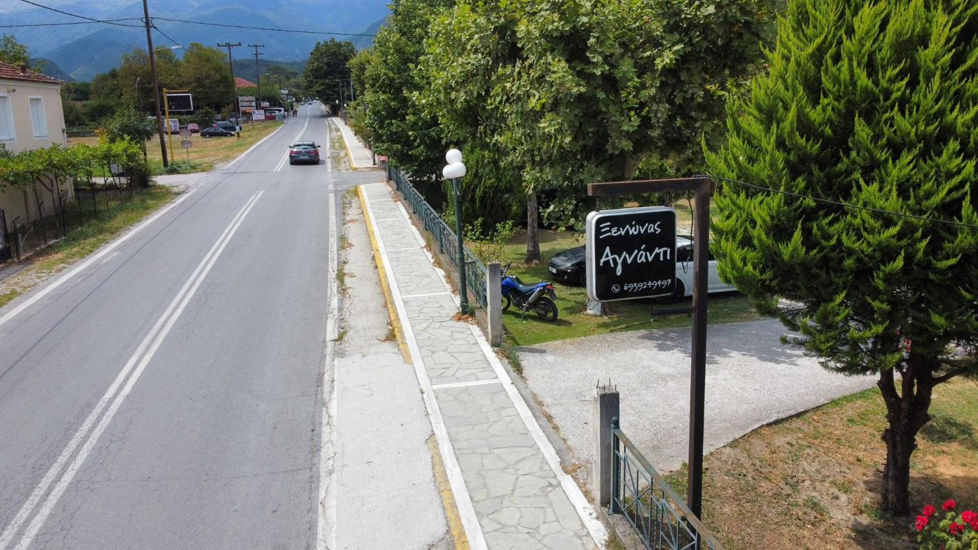 Guesthouse Agnandi Loutraki  Bagian luar foto
